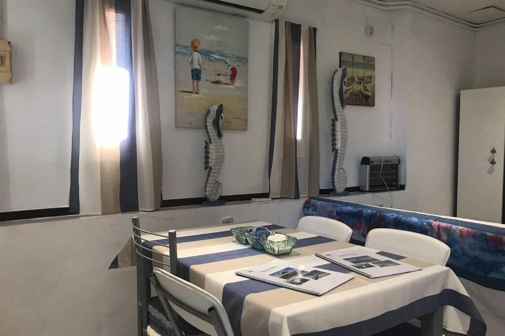 Apartamento En La Playa De Calafell. Barcelona Luaran gambar
